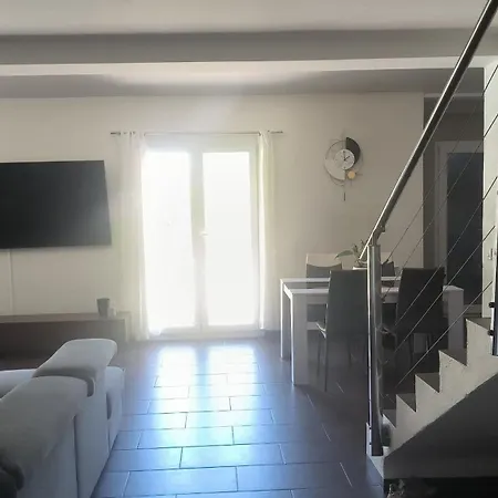 La Sudiste Holiday home *